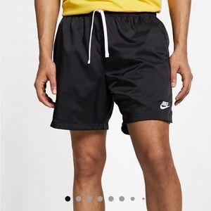 Nike Men’s Woven Flow Short